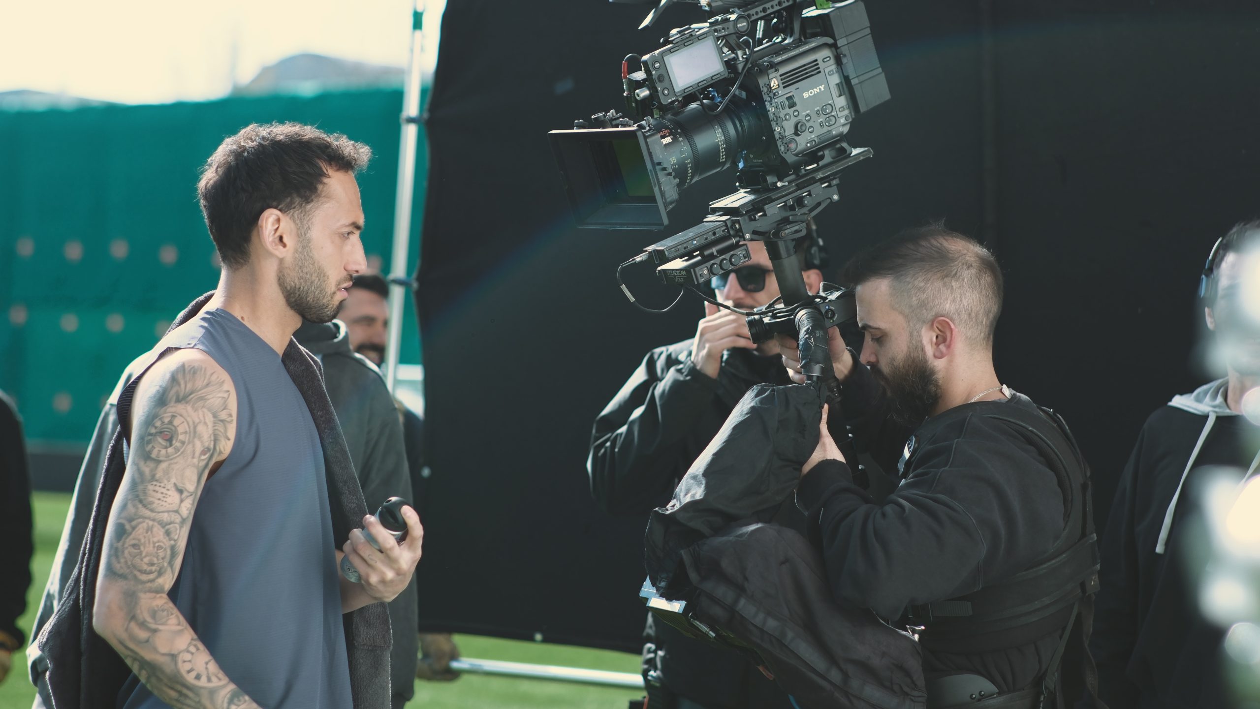 FIFA Dünya Kupası 2026™ Resmi Sponsoru Rexona, marka elçisi Hakan Çalhanoğlu’nun yer aldığı yeni reklam filmiyle futbolun en yoğun duygu yüklü anlarını ekranlara taşıyor.