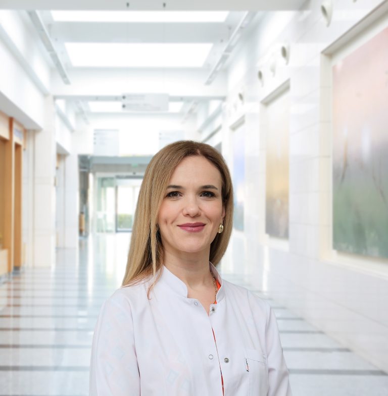 Dr. Emine Dündar,