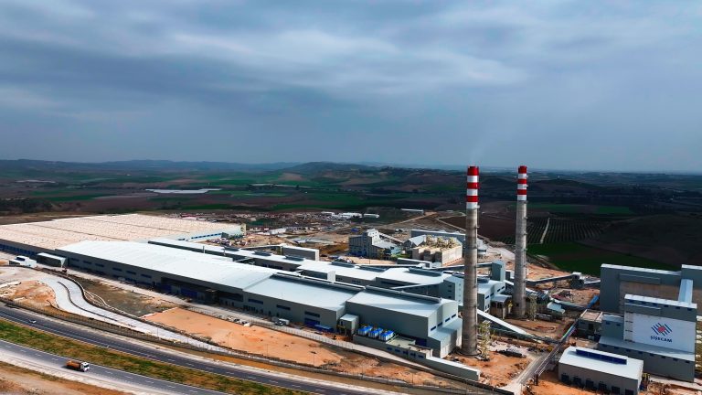 Şişecam, Tarsus Cam Üretim Üssünü 25 Milyon Euroluk Yeni Kaplamalı Cam Hattı ile Zenginleştiriyor