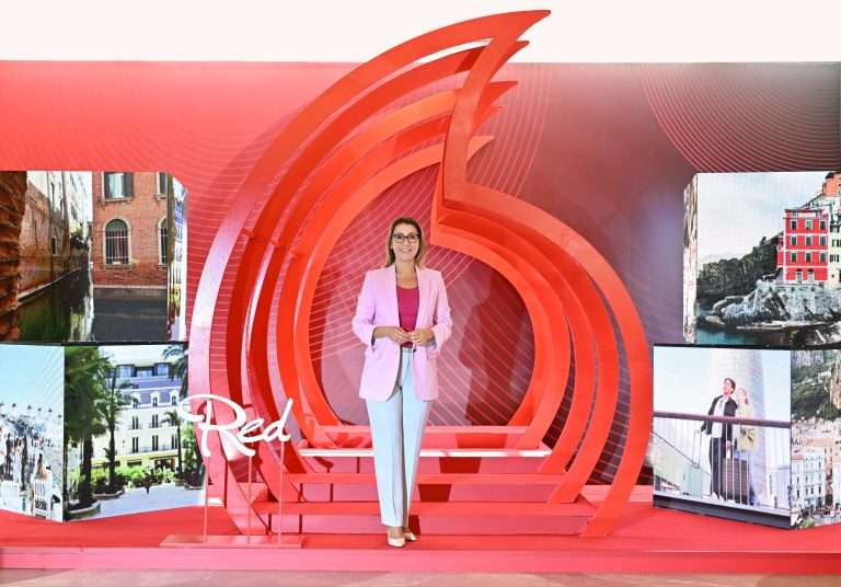 VODAFONE RED’LİLER 1 YILDA 2,5 MİLYAR TL TASARRUF ETTİ