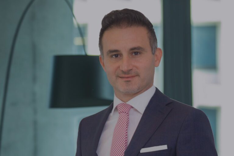 EY araştırmasına göre yapay zekâ çağında markalar yalnızca görünür olmayı değil, tercih edilmeyi de hedefliyor