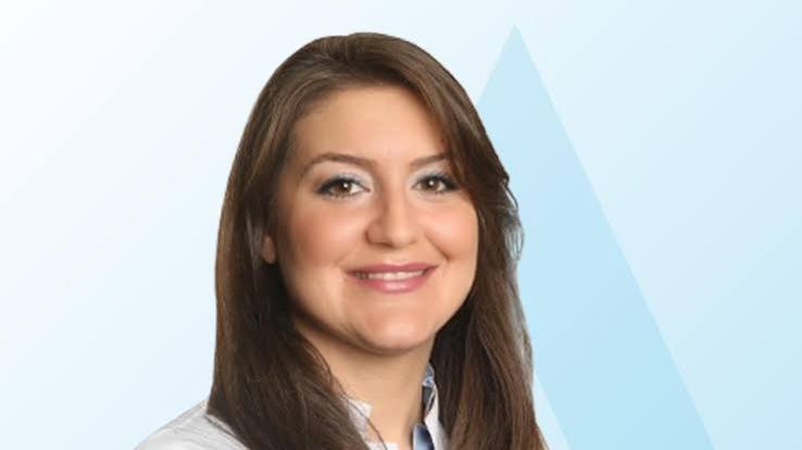 Yazin Seri̇nleten 10 Sağlikli İçecek