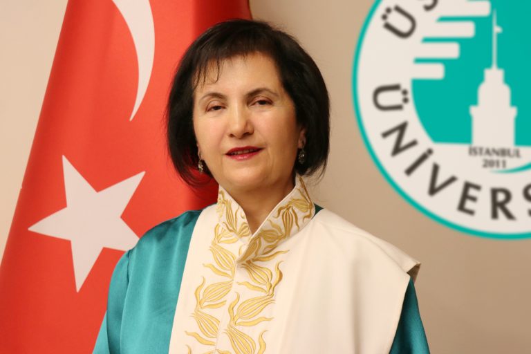 Rektör Prof. Dr. Nazife Güngör: “Mezuna Kalmak Yerine Üniversite Yolculuğuna Başlayın!”