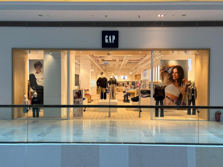 Gap Türkiye, Koru Florya Mağazasını Yeni Mağaza Konseptiyle Açtı.
