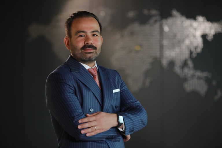 Özel sermaye fonları enerji, sağlık, altyapı ve savunma gibi daha dayanıklı sektörlere yöneliyor