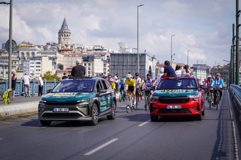 Yeşilay x Visa Maximiles Black LEtape Türkiye by Tour de France İş Birliğiyle Düzenlenen Halk Sürüşü İstanbul’da Bisiklet Tutkunlarını Bir Araya Getirdi
