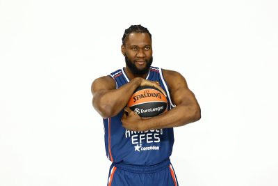 Anadolu Efes players pose during the 2026-2027 EuroLeague Media Day photoshoot at Turkcell Basketball Development Centre in Istanbul.