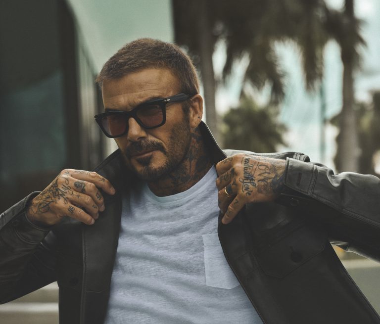 EYEWEAR BY DAVID BECKHAM, YENİ FW26 GÖZLÜK KAMPANYASINI SUNUYOR