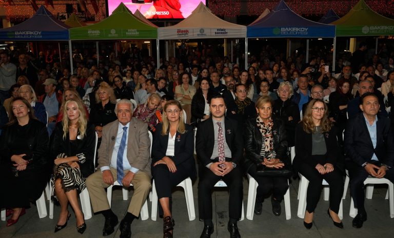 TARIK AKAN, VEFATININ 10. YILINDA SEVENLERİ TARAFINDAN ANILDI