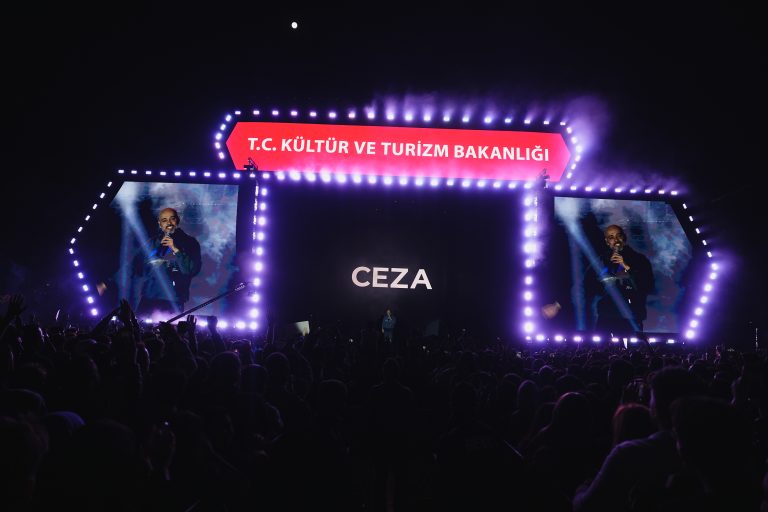 CEZA İLE BAŞKENTTE RAP GECESİ
