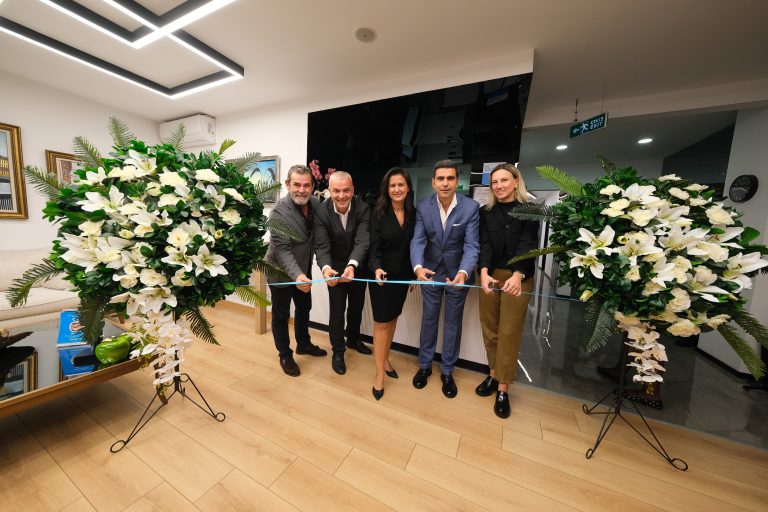 senCard Dental’in 7. kliniği Nişantaşı’nda açıldı