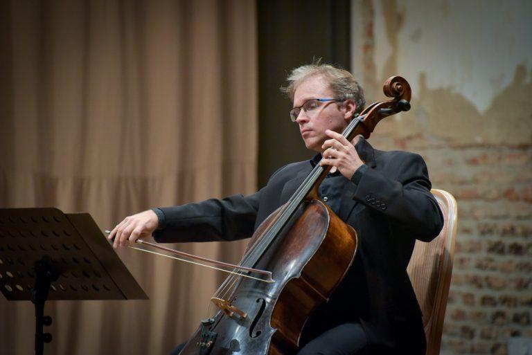 Pera Müzesi’nde Tablolar Arasında Bir Klasik Müzik Gecesi “Barrière’den Kodály’a: Üç Viyolonsel”