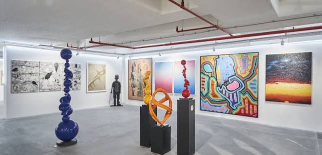 KALEBODUR’UN TRANSLUCENT YÜZEY TEKNOLOJİSİ, ARTWEEKS ISTANBUL “COLLECTORS” EDİSYONUNDA IŞIĞI SANATLA BULUŞTURDU