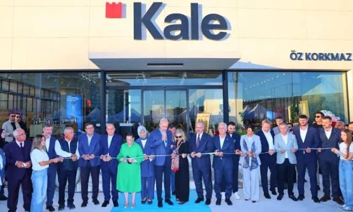 KALESERAMİK, ÇANAKKALE’DE ÖZ KORKMAZ İLE YENİ SATIŞ NOKTASINI AÇTI