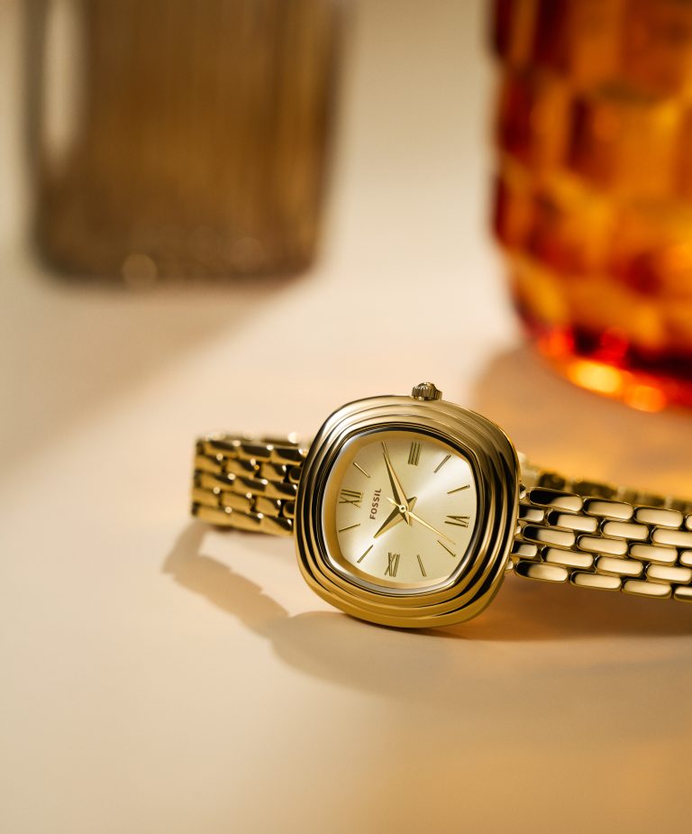 FOSSIL: VİNTAGE ESİNTİLERDEN MODERN ÇİZGİLERE