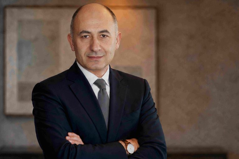 Rönesans, dünyanın en büyük veri merkezi platformu Digital Realty’yi Türkiye’ye yatırım ortağı olarak getiriyor.