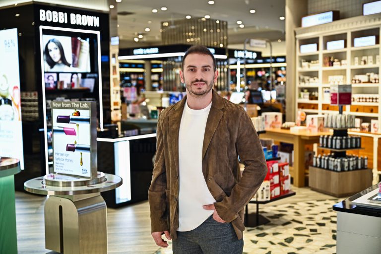 Makyajda Espresso Etkisi! Sonbaharın Yeni Makyaj Kodu: Kahverengi