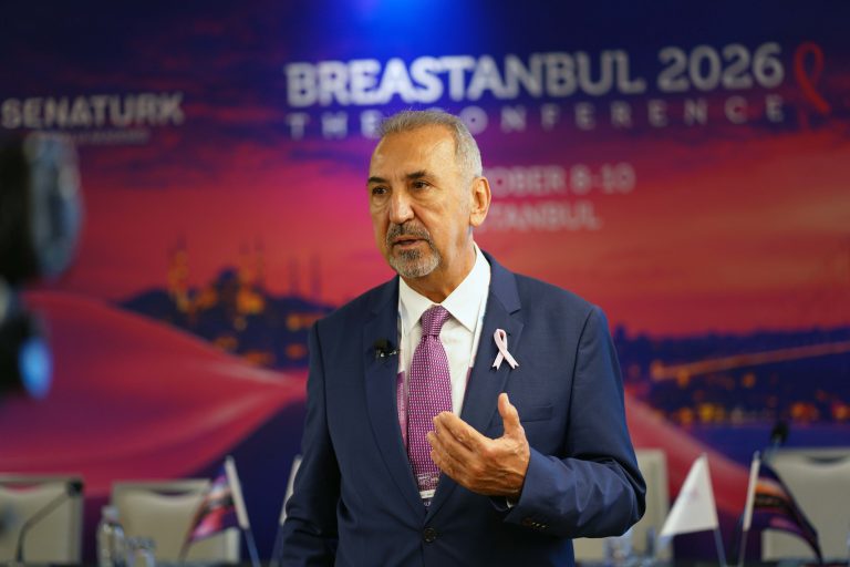 Meme kanserinde yeni yöntemler İstanbul’da konuşuldu!  62 ülkeden 1000’i aşkın bilim insanı meme kanseri için İstanbul’a geldi