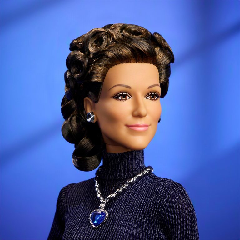Müzik Tarihinin En Çok Satan Kadın Sanatçılarından Celine Dion, Koleksiyon Bebeğiyle Barbie Signature Ailesi’ne Katıldı