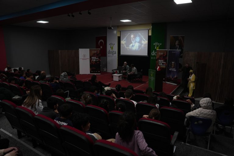 MARDİN KÜLTÜR YOLU FESTİVALİ SİNEMASEVERLERİ BİR KEZ DAHA ZENGİN PROGRAMDA BULUŞTURDU