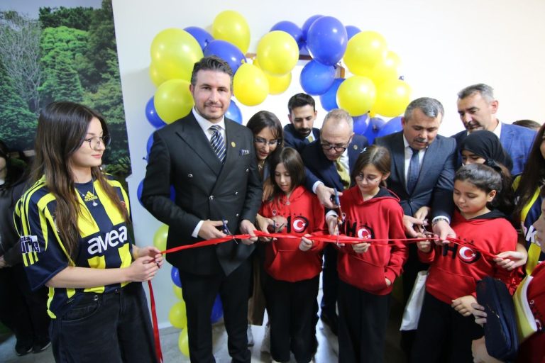 Fenerbahçeli Liderler Derneği, Anadolu’da yapay zeka seferberliği başlattı